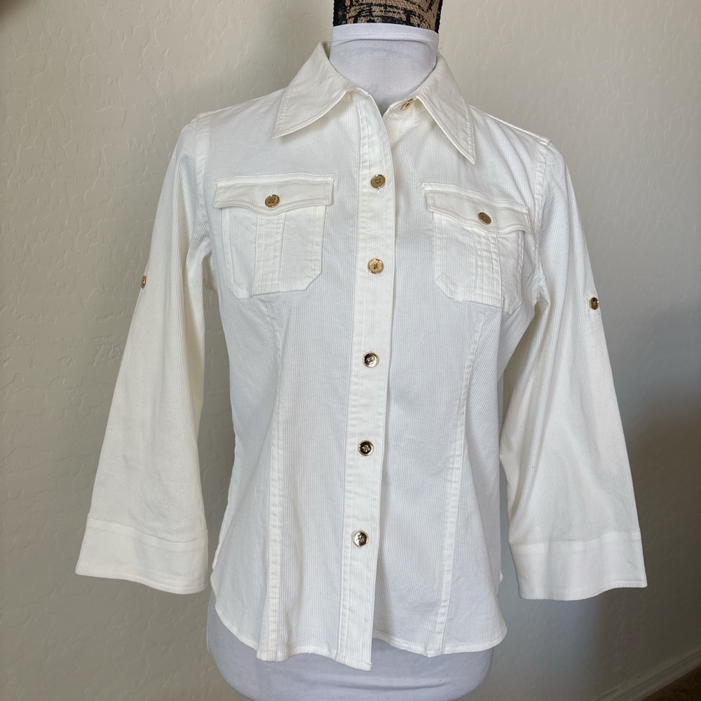 Jones New York Ivory Button-Front Blouse with Patch Pockets. S